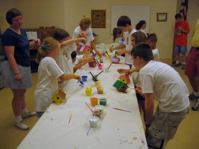 painting bird houses