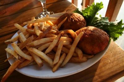 Fried crabcakes and fries