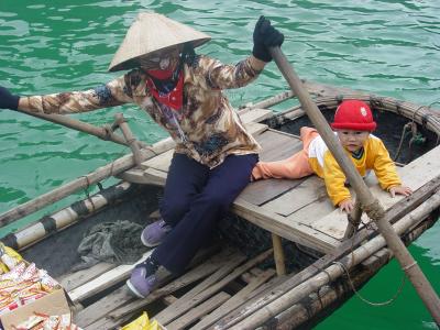 Fruit selling in Halong Bay