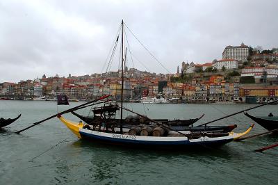 Old wine ship - Porto