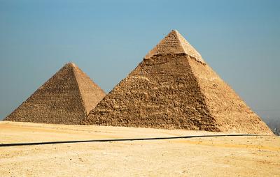 Pyramids of Khafre (front) and Khufu