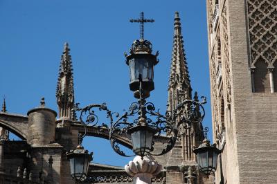 Lamp and the Cathedal