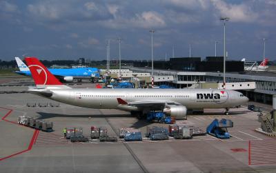 N802NW  Northwest Airlines A330
