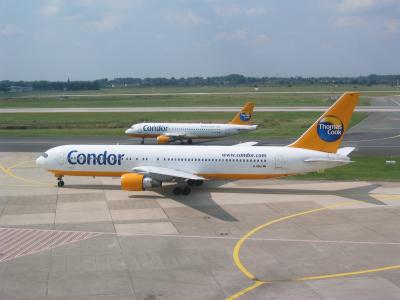 Condor B767  D-ABUI + Condor A320 D-AICA