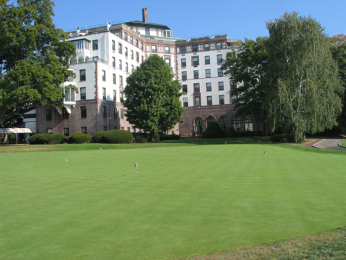 westchestercc_hotel_sm.jpg