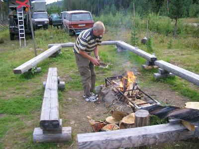 Initiativrik kille! Eller kanske mest hungrig? :-)