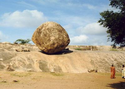 Krishna's butterball, Mamallapuram