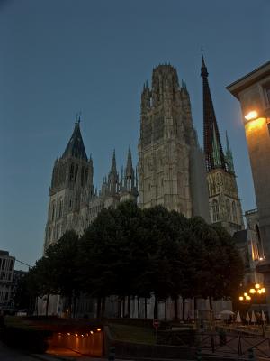 Rouen cathederal roadway