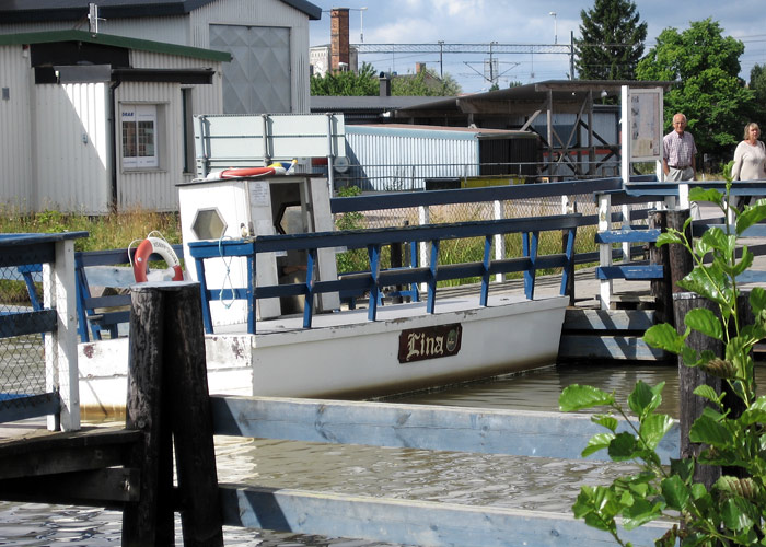 Worlds shortest ferry