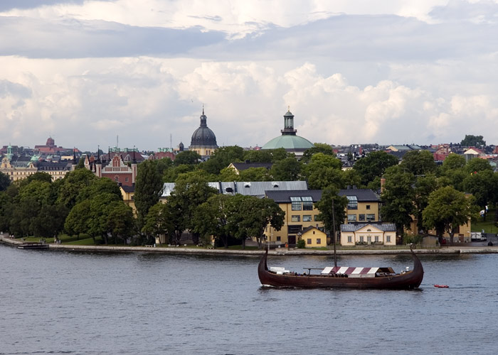 Viking boat serves barbecue