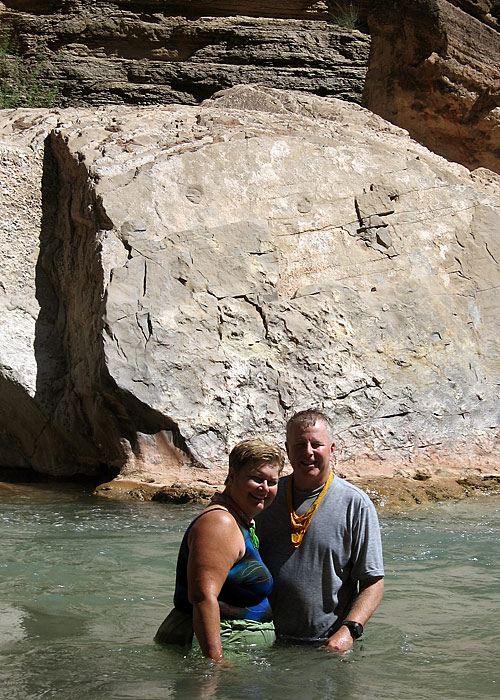 Jan and Mike cool off (GI)