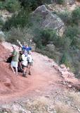 Happy hikers (GI)