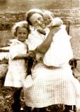 Esther, Mary R. Stumpf (Helmick) , Violet / 1919 Covington, Ky
