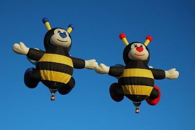Buzzin' Bees