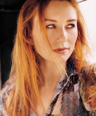 2002071hi.jpg