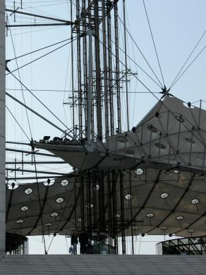 2005-08-22: Grande Arche (Apr. 17)