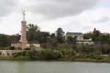 Monument aux Morts & Presidential Palace