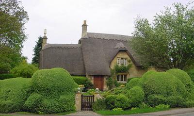 v3/13/562913/3/45121063.ThatchedRoofTheCotswolds.jpg