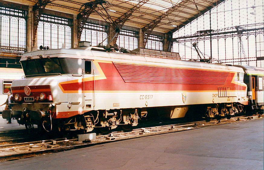 An old picture of mine... CC-6517 at Paris-Austerlitz between 1988 and 1990 (?!)