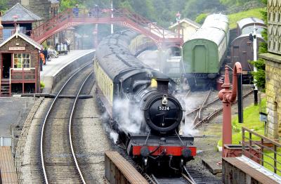 v3/13/72013/3/49214333.GoathlandRailwayStation.jpg