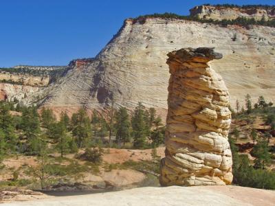 Another alien encounter posing as a rockpile