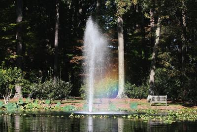 0055  rainbow fountain 10-30-05.jpg