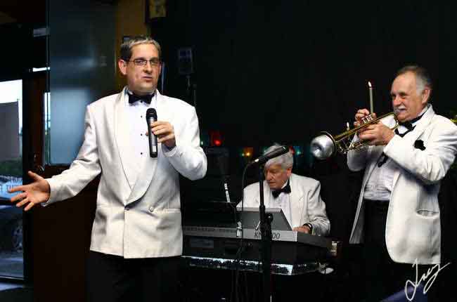 Tuxedo Junkies 2005_06_04
