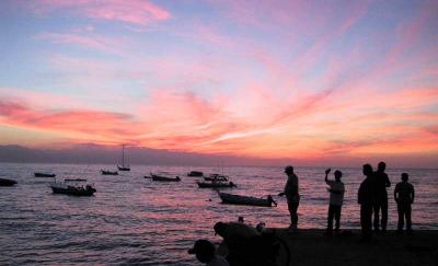 v3/14/530314/3/45867673.PuertoVallartaSunset.jpg