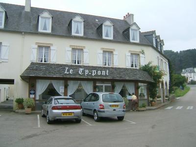 The Hotel in St Jean du Doigt....... a superb village to visit