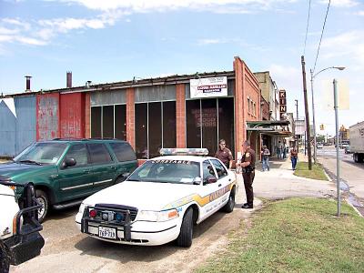 Louie's BBQ _ Taylor, Texas_04