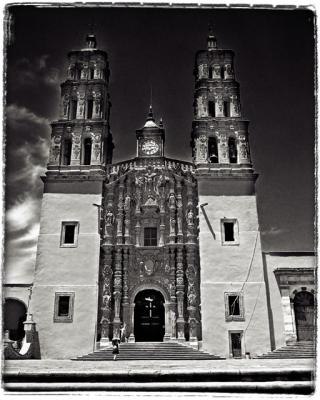 Hidalgo-churchBW.jpg