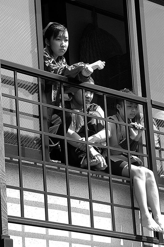 Girls watching parade. Narita