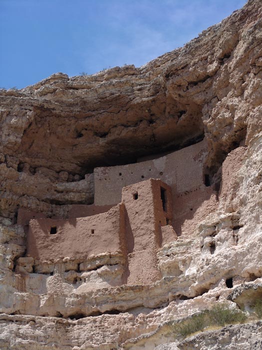 Montezumas cliff dwellings 02.jpg