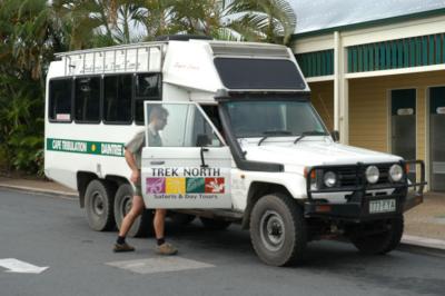 Safari Vehicle 01.jpg