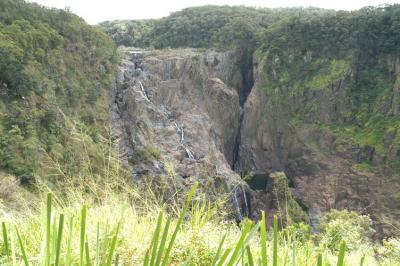 waterfall 03.jpg
