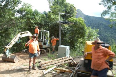 work crew blokes.jpg