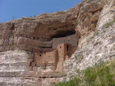 Montezumas Cliff dwellings 01.jpg