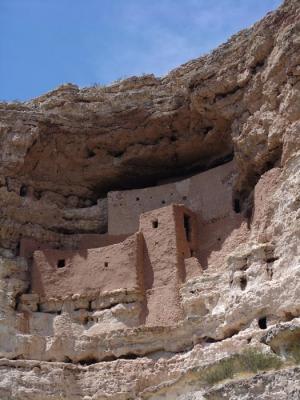 Montezumas cliff dwellings 02.jpg