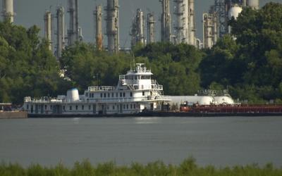 Mississippi River Tug DSC_1131