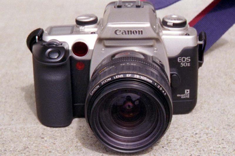Canon EOS 50e / Elan IIe  35mm Automatic Focus SLR