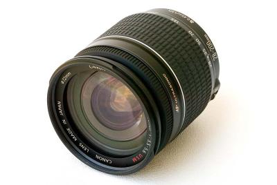 Canon Zoom Lens EF 28-200mm f/3.5-5.6 USM