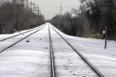 ex curvy snow covered train tracks 8645.jpg