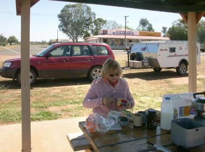 Lunch stop at Wyandra, SW Queensland