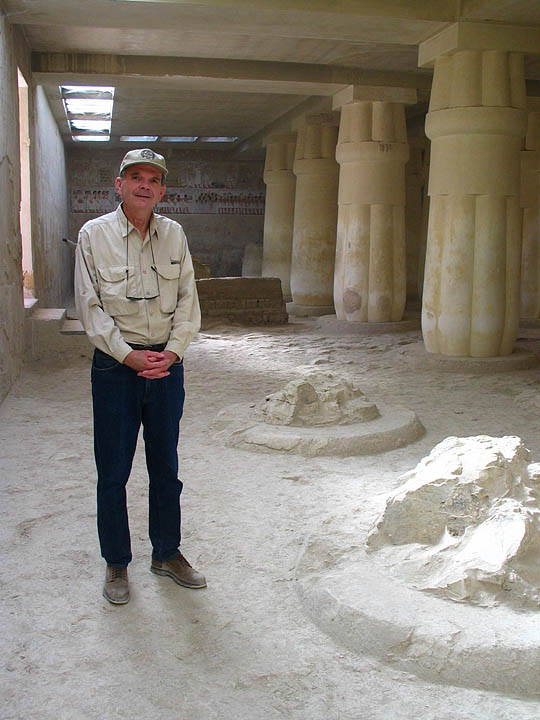 Malcolm in Tomb of Ramose.jpg