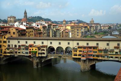 Ponte Vecchio from Uffizi.jpg