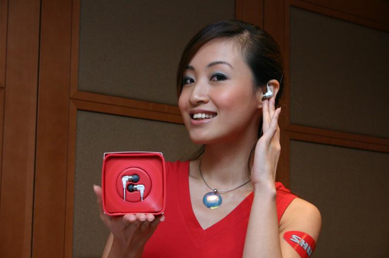 20050622 Shure E4c