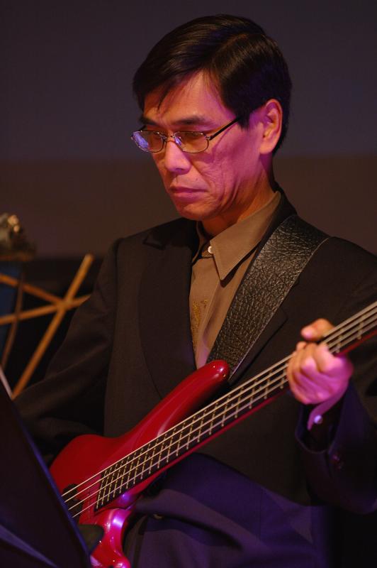 Bass Dinh Dung