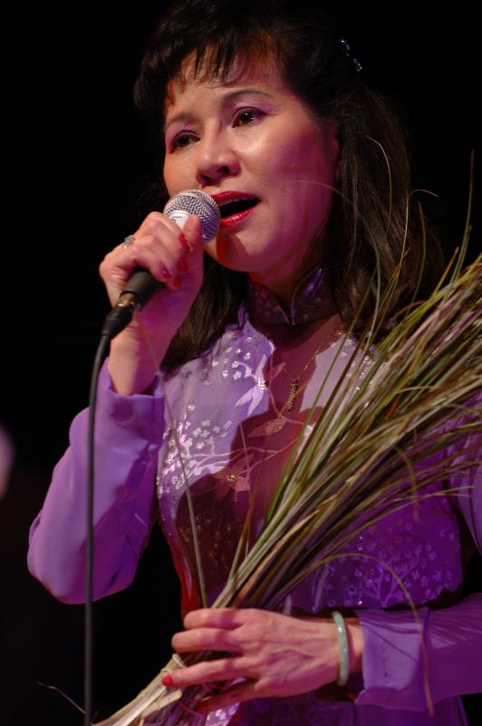 ca si Hai Phong  Nuong Chieu 