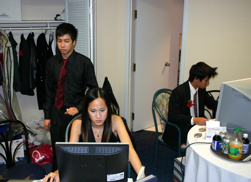 Harrison(hao),Lilac(cat) &David (kiet)