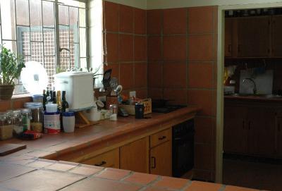 Kitchen / Breakfast Bar
